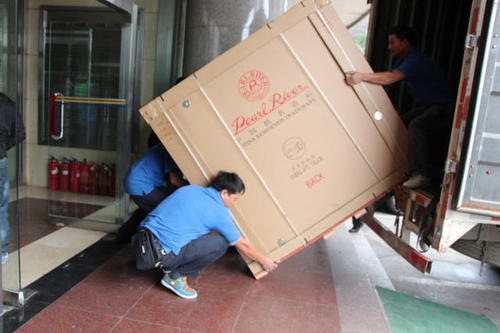玉门钢琴贵重工艺品无忧运